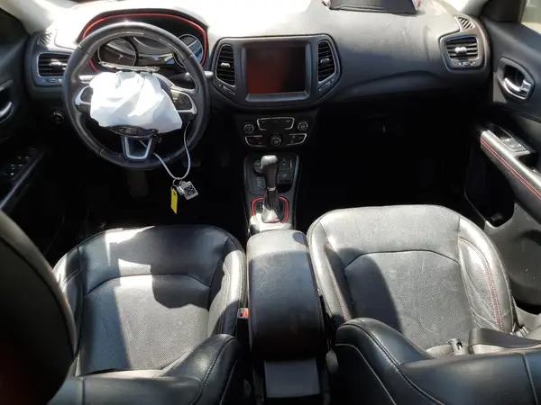 3C4NJDDB9JT403923 2018 JEEP COMPASS - Image 8