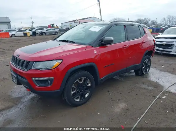 3C4NJDDB9JT417501 2018 JEEP COMPASS - Image 2