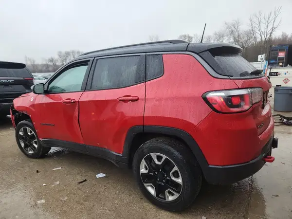 3C4NJDDB9JT419278 2018 JEEP COMPASS - Image 2