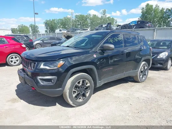 3C4NJDDB9JT440809 2018 JEEP COMPASS - Image 2