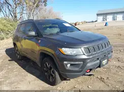3C4NJDDB9JT441944 2018 JEEP COMPASS