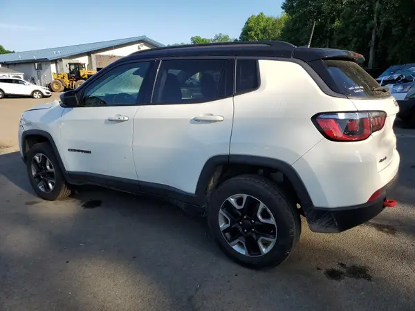 3C4NJDDB9JT451745 2018 JEEP COMPASS - Image 2
