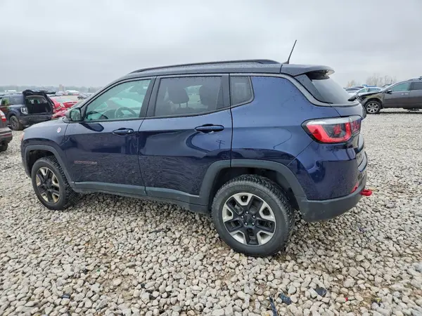 3C4NJDDB9JT457710 2018 JEEP COMPASS - Image 2