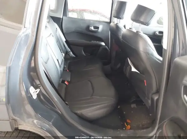 3C4NJDDB9JT499617 2018 JEEP COMPASS - Image 8