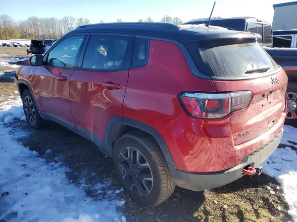3C4NJDDB9JT501494 2018 JEEP COMPASS - Image 2