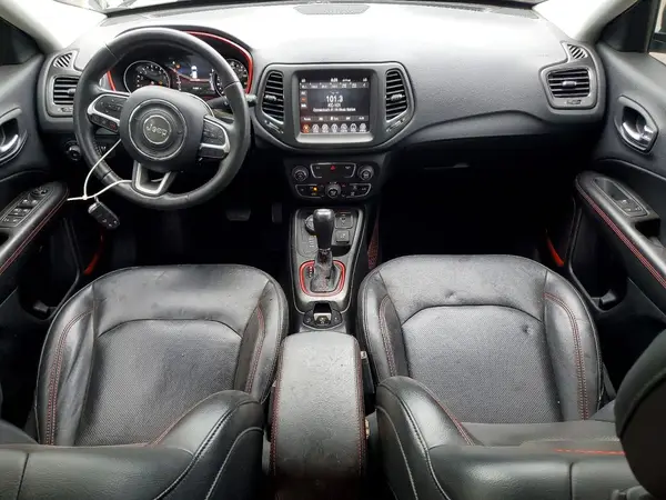 3C4NJDDB9KT594860 2019 JEEP COMPASS - Image 8