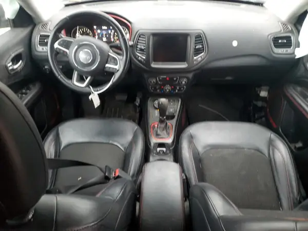 3C4NJDDB9KT627601 2019 JEEP COMPASS - Image 8