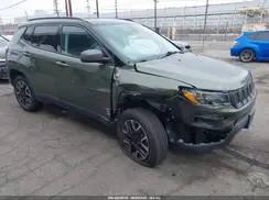 3C4NJDDB9KT650120 2019 JEEP COMPASS
