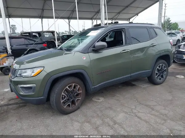3C4NJDDB9KT650120 2019 JEEP COMPASS - Image 2