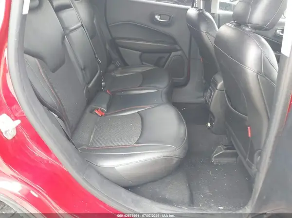 3C4NJDDB9KT650148 2019 JEEP COMPASS - Image 8