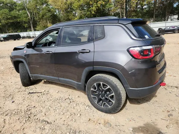3C4NJDDB9KT650523 2019 JEEP COMPASS - Image 2