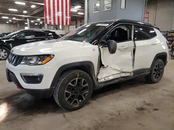 3C4NJDDB9KT667905 2019 JEEP COMPASS - Image 1