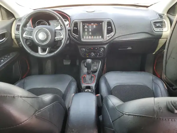 3C4NJDDB9KT668858 2019 JEEP COMPASS - Image 8
