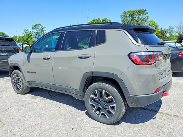 3C4NJDDB9KT697714 2019 JEEP COMPASS - Image 2