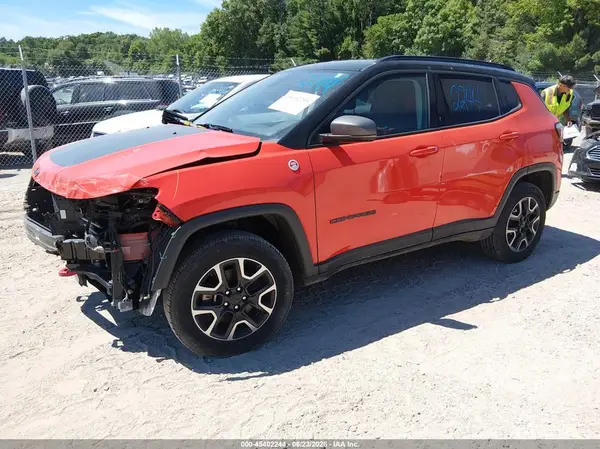 3C4NJDDB9KT697759 2019 JEEP COMPASS - Image 2