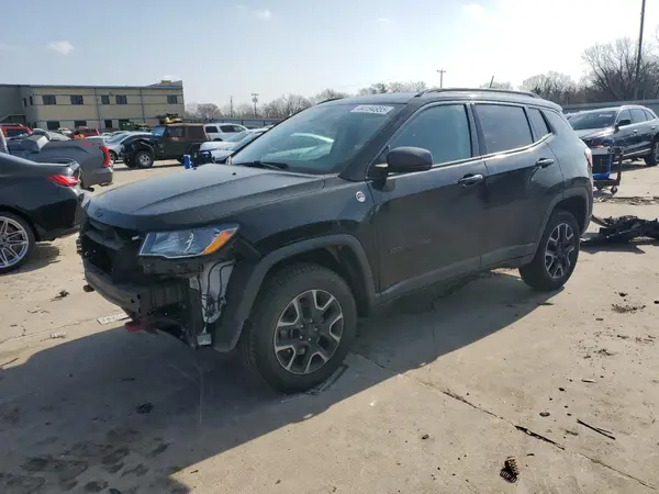 3C4NJDDB9KT712129 2019 JEEP COMPASS - Image 1
