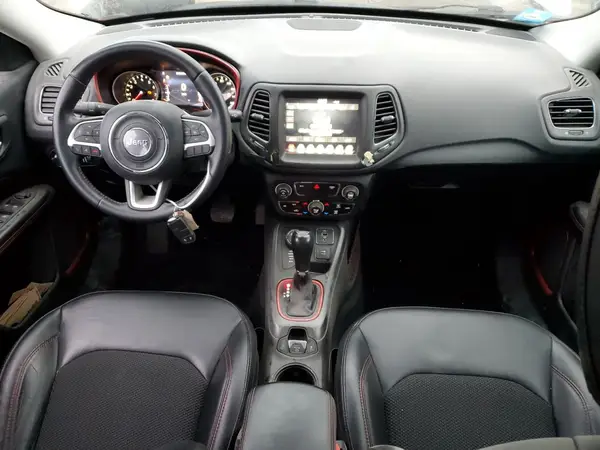 3C4NJDDB9KT722157 2019 JEEP COMPASS - Image 8
