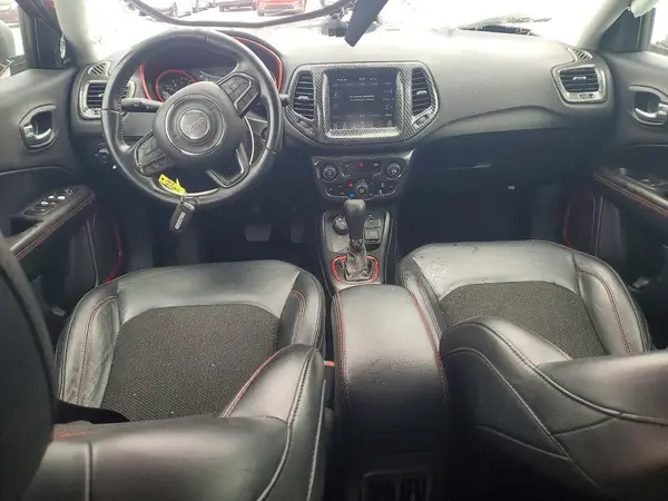 3C4NJDDB9KT723180 2019 JEEP COMPASS - Image 8
