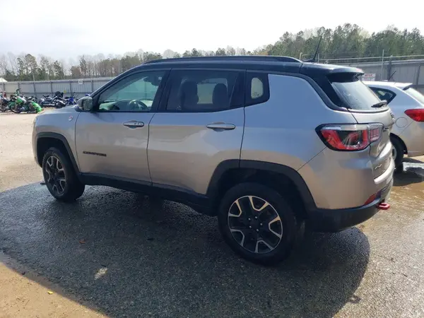 3C4NJDDB9KT733062 2019 JEEP COMPASS - Image 2