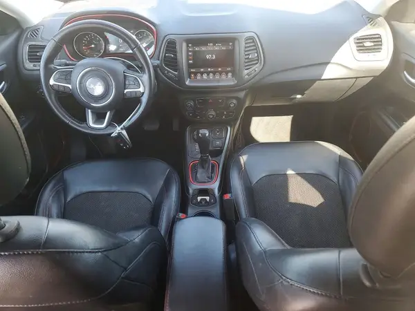 3C4NJDDB9KT733062 2019 JEEP COMPASS - Image 8
