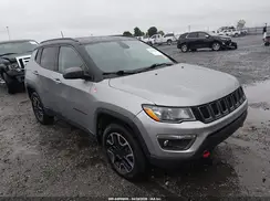 3C4NJDDB9KT733224 2019 JEEP COMPASS