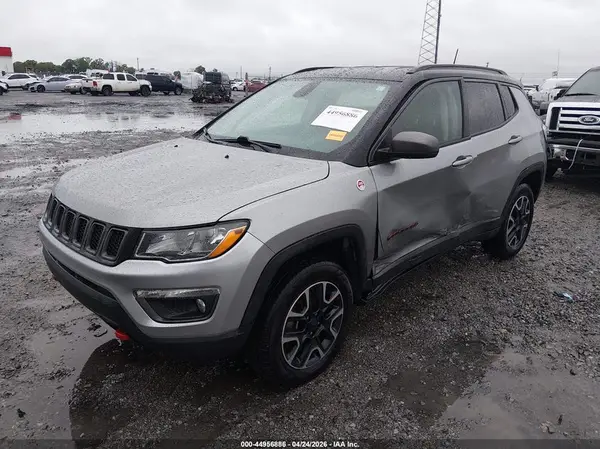 3C4NJDDB9KT733224 2019 JEEP COMPASS - Image 2