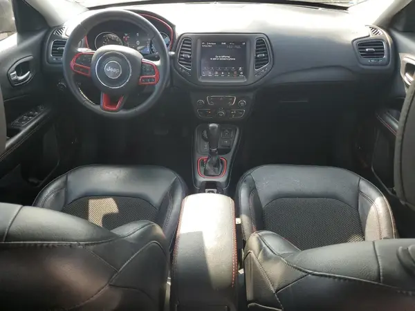 3C4NJDDB9KT754090 2019 JEEP COMPASS - Image 8