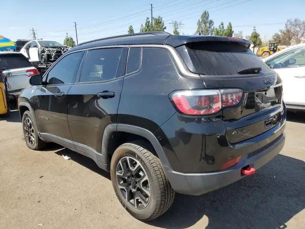 3C4NJDDB9KT772203 2019 JEEP COMPASS - Image 2
