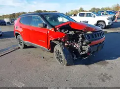 3C4NJDDB9KT780589 2019 JEEP COMPASS