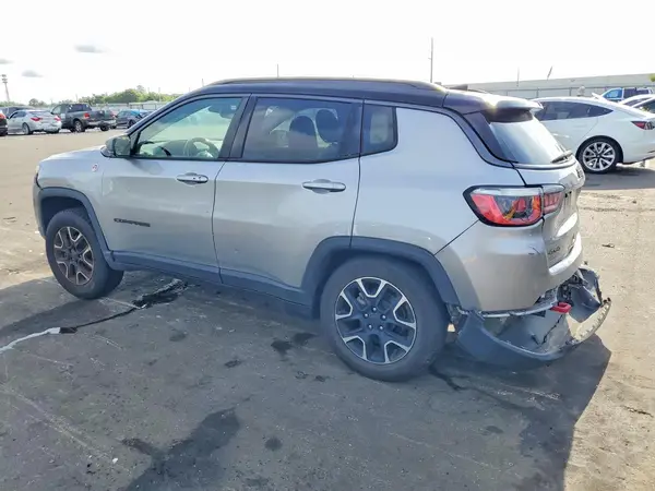 3C4NJDDB9KT785565 2019 JEEP COMPASS - Image 2