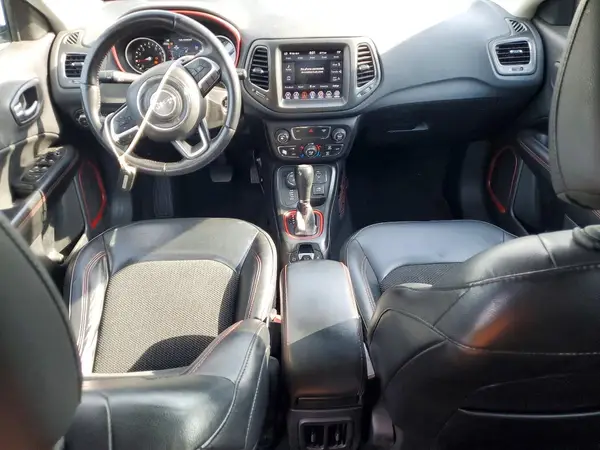 3C4NJDDB9KT785565 2019 JEEP COMPASS - Image 8