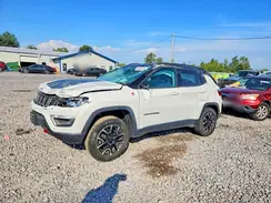 3C4NJDDB9KT794038 2019 JEEP COMPASS