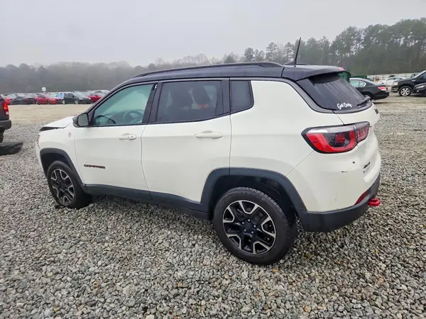 3C4NJDDB9KT795884 2019 JEEP COMPASS - Image 2