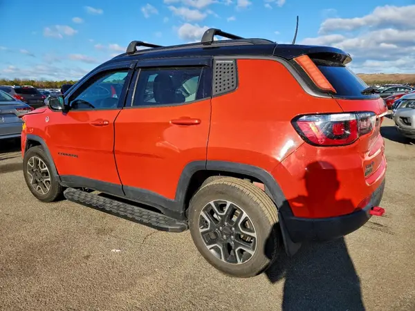 3C4NJDDB9KT800050 2019 JEEP COMPASS - Image 2