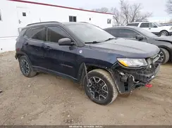 3C4NJDDB9KT821822 2019 JEEP COMPASS