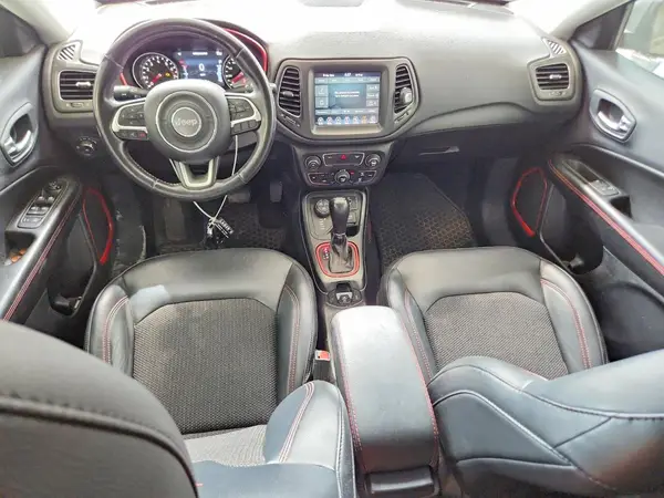 3C4NJDDB9KT828978 2019 JEEP COMPASS - Image 8