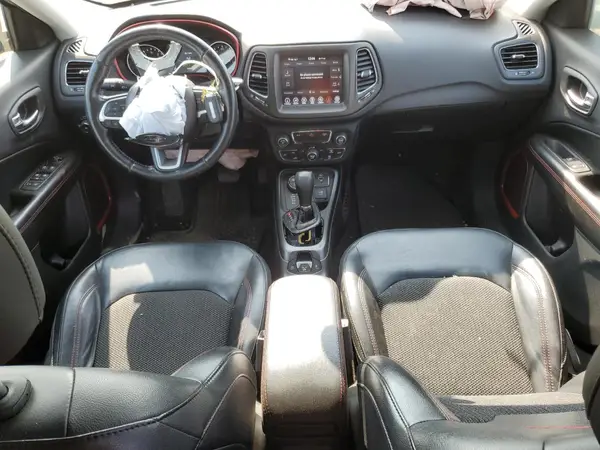 3C4NJDDB9KT846414 2019 JEEP COMPASS - Image 8