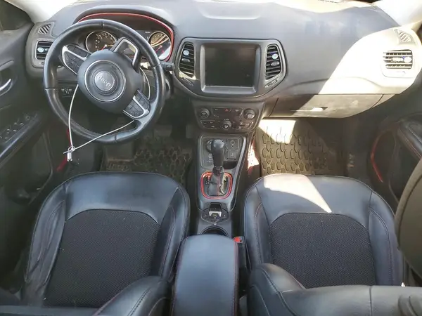 3C4NJDDB9LT163520 2020 JEEP COMPASS - Image 8