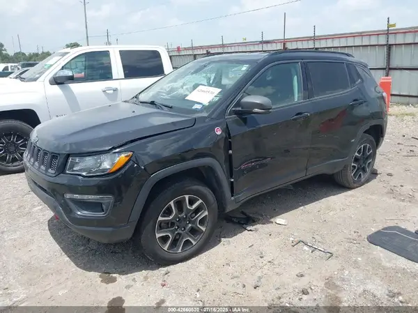 3C4NJDDB9LT163582 2020 JEEP COMPASS - Image 2