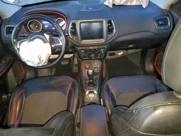 3C4NJDDB9LT166921 2020 JEEP COMPASS - Image 8
