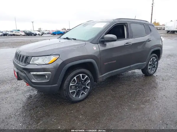 3C4NJDDB9LT170726 2020 JEEP COMPASS - Image 2