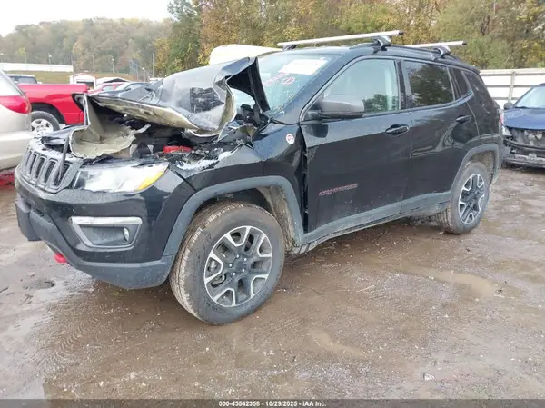 3C4NJDDB9LT190541 2020 JEEP COMPASS - Image 2