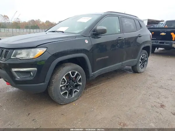 3C4NJDDB9LT195612 2020 JEEP COMPASS - Image 2