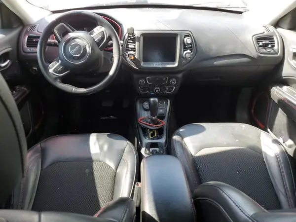 3C4NJDDB9LT195741 2020 JEEP COMPASS - Image 8