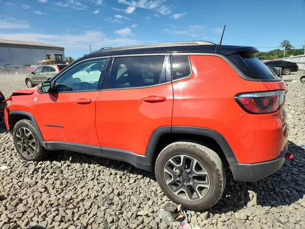 3C4NJDDB9LT195920 2020 JEEP COMPASS - Image 2