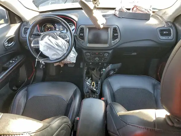 3C4NJDDB9LT200016 2020 JEEP COMPASS - Image 8