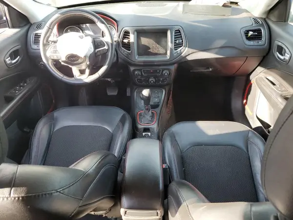 3C4NJDDB9LT214675 2020 JEEP COMPASS - Image 8