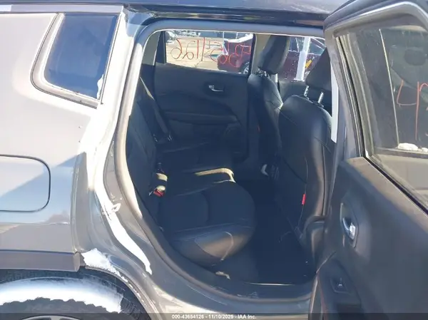 3C4NJDDB9LT244310 2020 JEEP COMPASS - Image 8