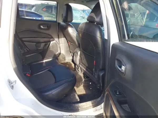 3C4NJDDB9MT512063 2021 JEEP COMPASS - Image 8