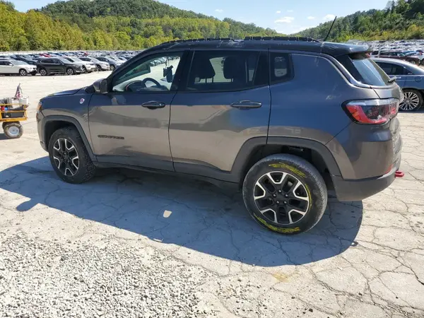 3C4NJDDB9MT520115 2021 JEEP COMPASS - Image 2